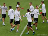 开云APP-斯洛伐克主场战胜克罗地亚，小组头名之争白热化的简单介绍