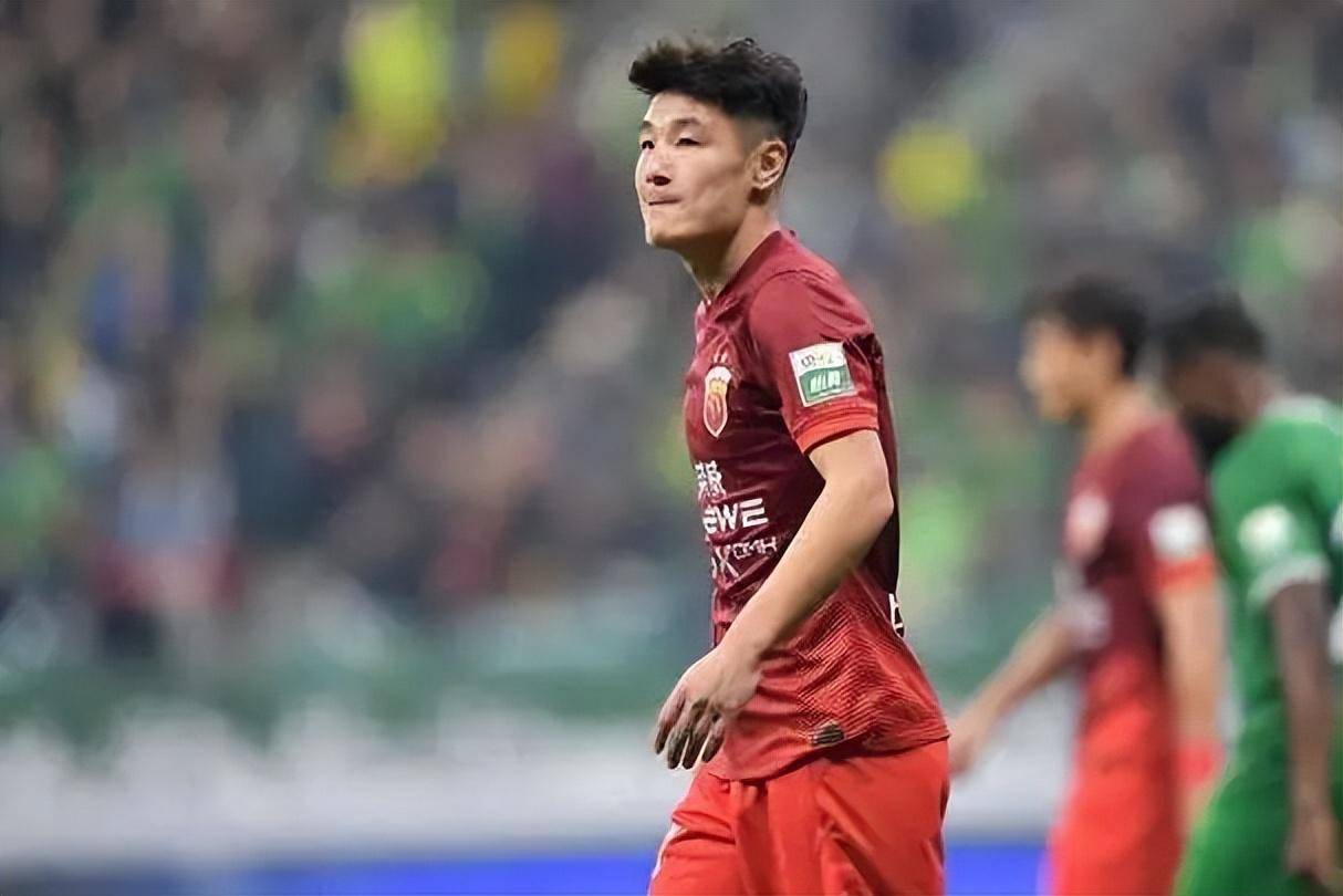 全队全力以赴,上港客场取胜进决赛的简单介绍 全队全力以赴,上港客场取胜进决赛的简单介绍