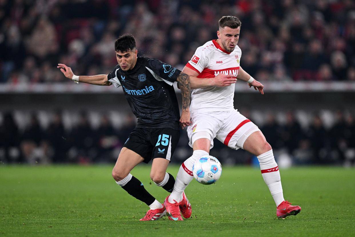 斯图加特连胜收官,球队士气如虹 斯图加特连胜收官,球队士气如虹