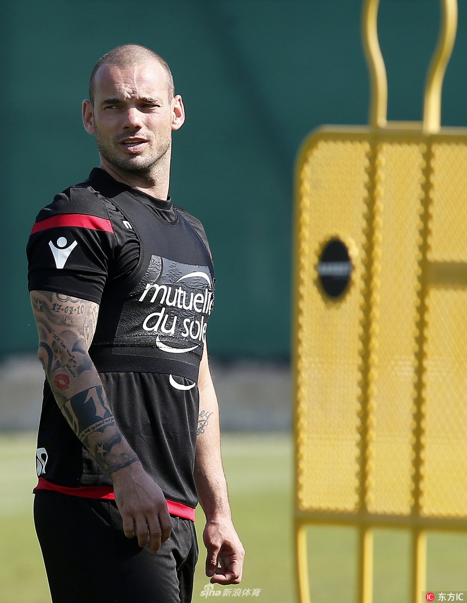 梅斯新援调整训练计划,备战接下来的比赛 梅斯新援调整训练计划,备战接下来的比赛