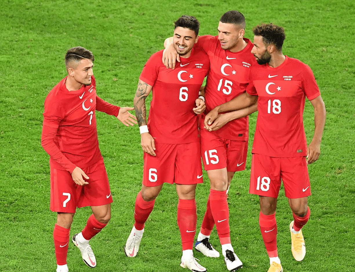 关于贝尔受伤缺席,威尔士遭遇欧国联淘汰的信息 关于贝尔受伤缺席,威尔士遭遇欧国联淘汰的信息