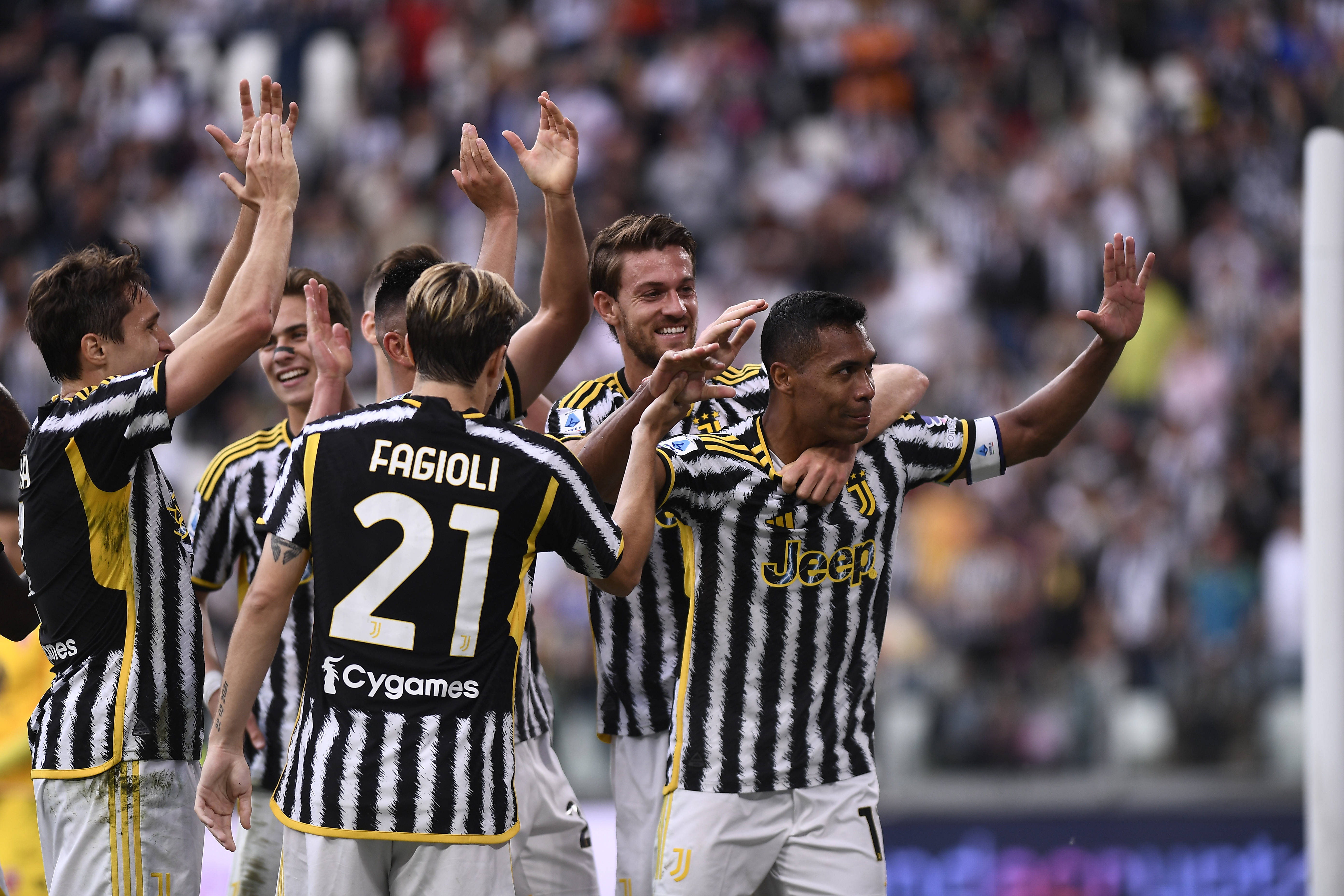 关于尤文图斯客场-力克米兰,克里斯蒂亚诺进球的信息 关于尤文图斯客场-力克米兰,克里斯蒂亚诺进球的信息