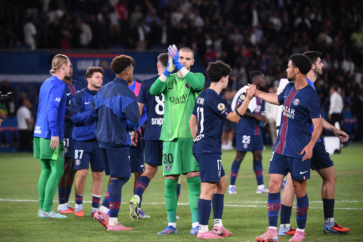 梅斯主场大捷，提前确保下赛季法甲席位的简单介绍