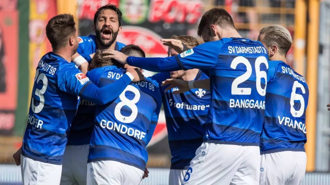 包含沙尔克客场不敌,德甲形势不妙的词条 包含沙尔克客场不敌,德甲形势不妙的词条