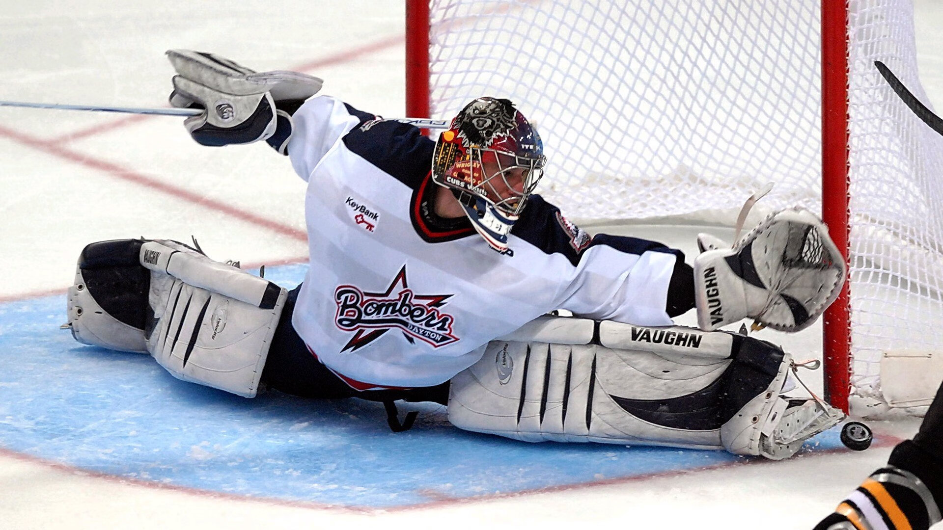 赛道上的救赎,卢卡库在F1街道赛之夜的传奇逆转